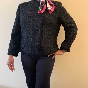 Can be worn with jeans or dress slacks, at the office or a formal gathering.